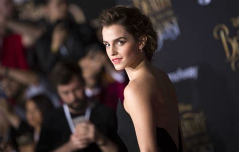 emma watson nudo|Emma Watson hits back at critics over ‘topless’ photo shoot